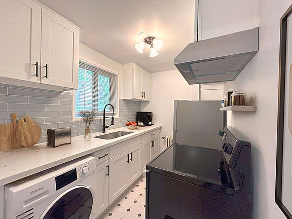 3rd image of 705 2nd Ave W APT 305