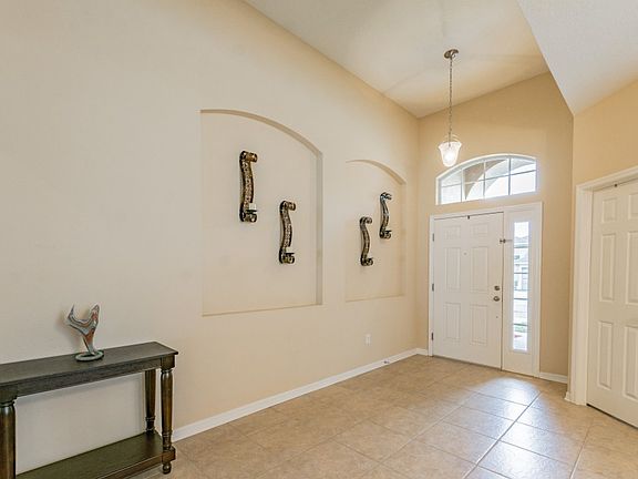 5th image of 12815 Hampton Hill Dr