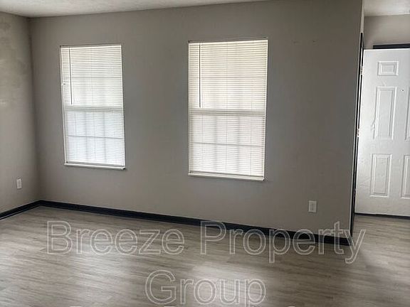 3rd image of 2983 Megan Cir