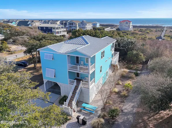 109 SE 74th Street, Oak Island, NC 28465