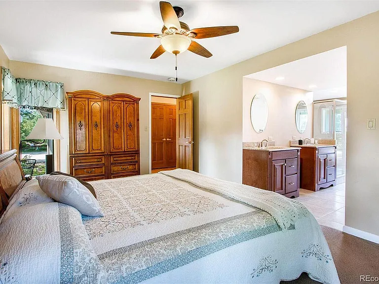 5828 Plateau Ct — Photo 9