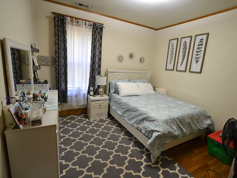 3767 N Lakewood Ave #2 — Photo 6
