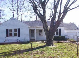 2924 Hilgert Dr, High Ridge, MO 63049