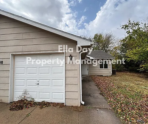11438 E Lewis St #B Photo 1