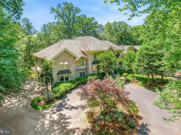 7005 Natelli Woods Ln, Bethesda, MD 20817