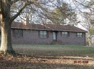 245 Robinson Dr, Carrollton, GA 30117