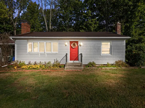 22 Willow Drive, Westbrook, ME 04092