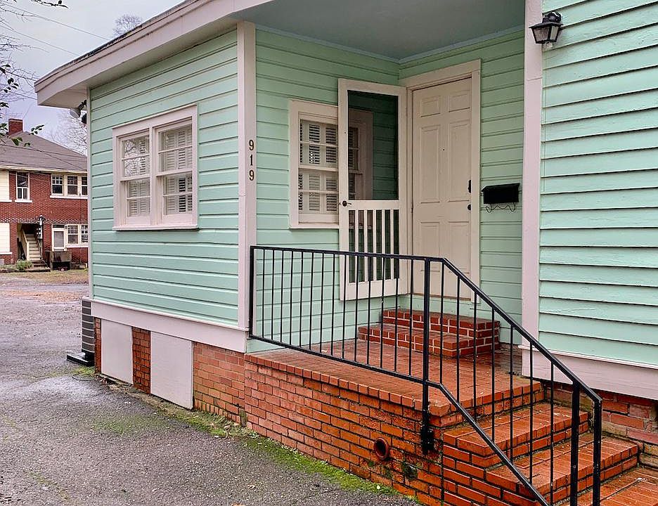 2nd image of 306 E 10th St #306