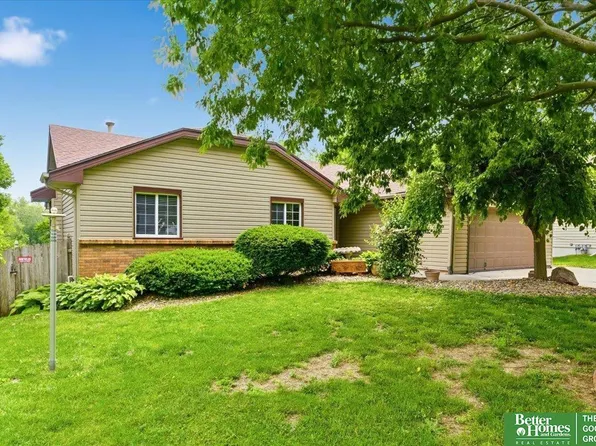 9121 Washington St, Omaha, NE 68127