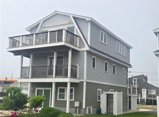 9 Arbeth Rd, Narragansett, RI 02879