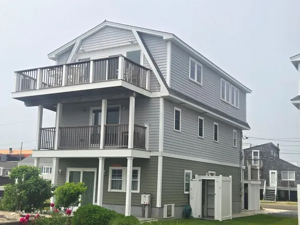 9 Arbeth Rd, Narragansett, RI 02879