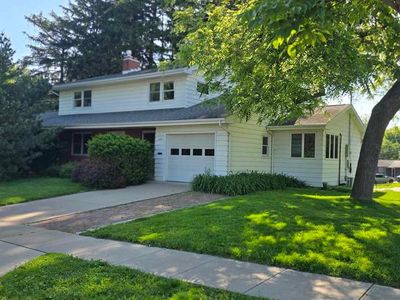 104 Sunset St, Iowa City, IA, 52246