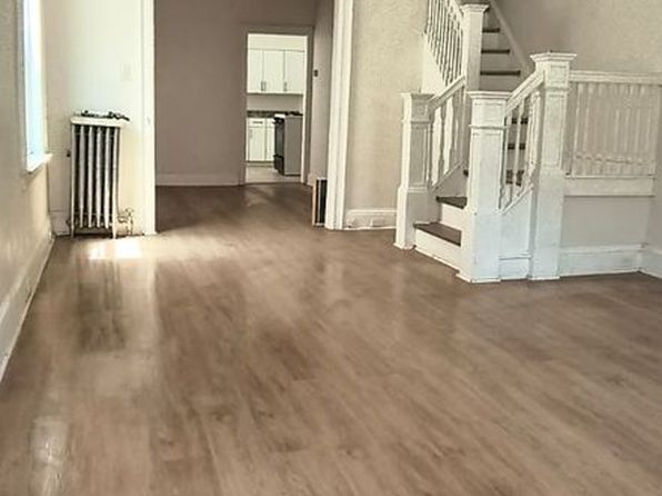 146 Hoffman Ave