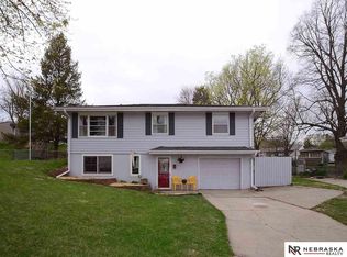 9247 Fowler Cir, Omaha, NE 68134