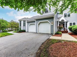 4 Knollwood Ct, Burlington, MA 01803