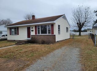 628 Miles St, Roanoke Rapids, NC 27870