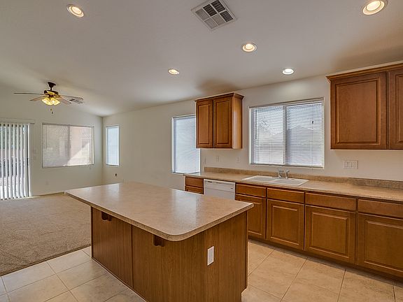 4th image of 783 W Thunderbird Ct