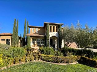 1395 Peridot Dr, Corona, CA 92882