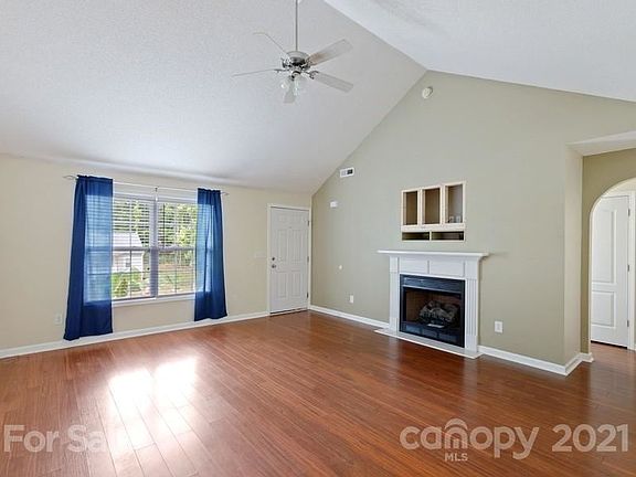 5th image of 1139 Warpers Ln