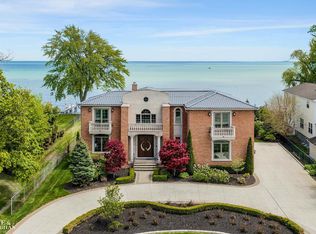 28908 Jefferson Ave, Saint Clair Shores, MI 48081