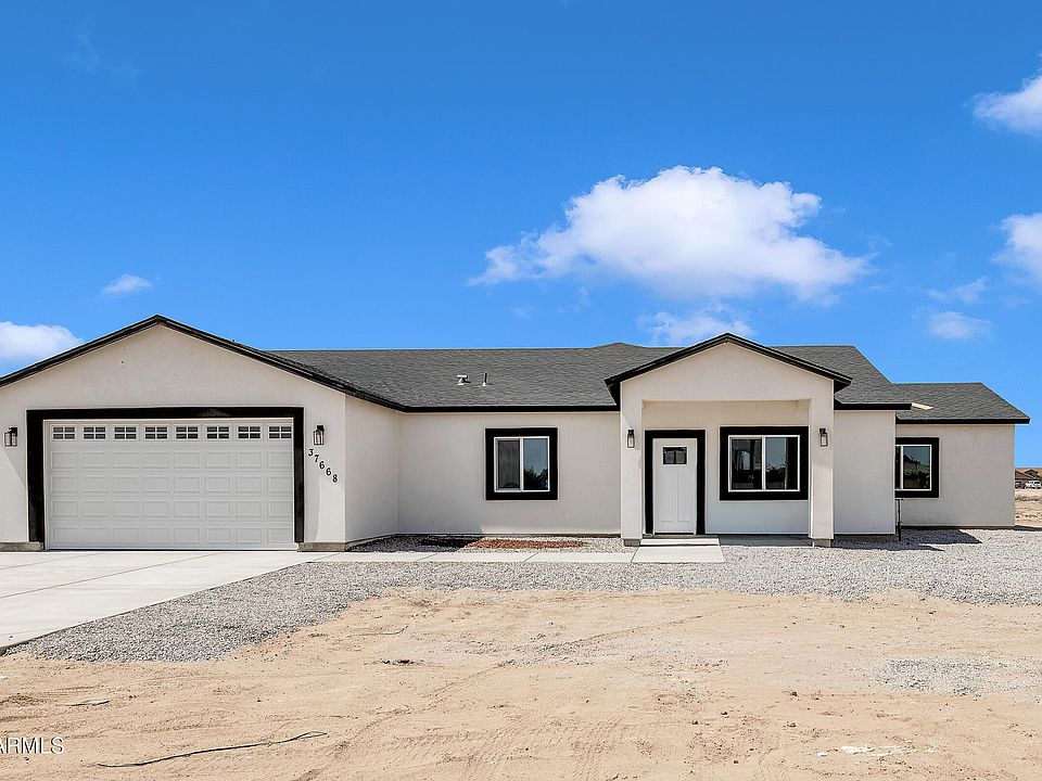 1st image of 37668 W ILLINI Street