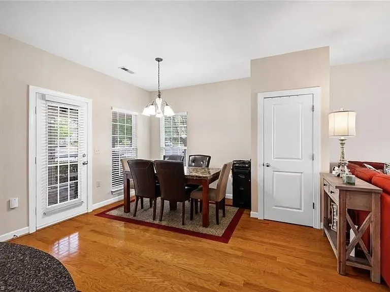 326 Summergate Dr — Photo 27