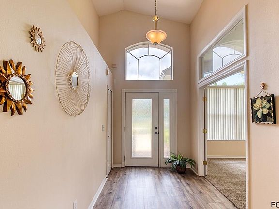 3rd image of 1392 Sunningdale Ln