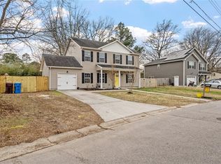 1439 Salton Dr, Chesapeake, VA 23325
