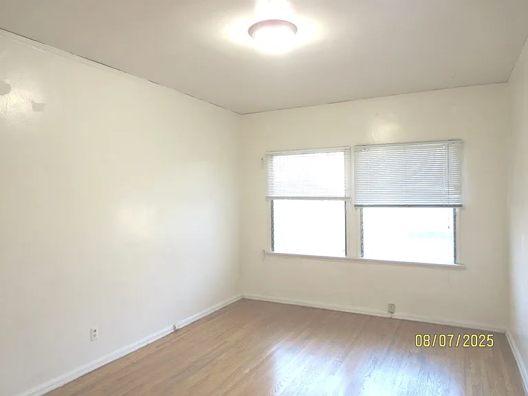 Bedroom-1