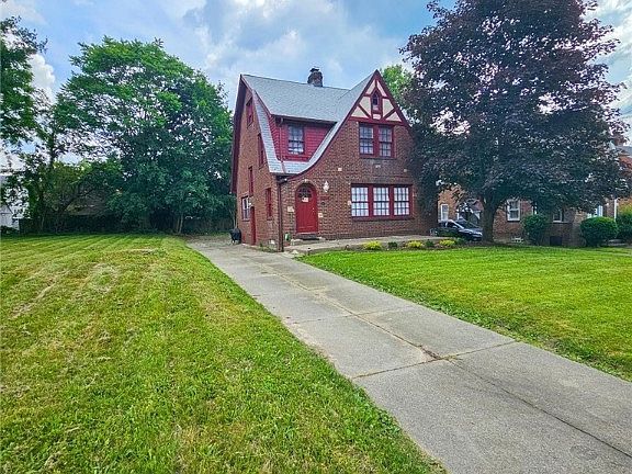 2nd image of 535 Mistletoe Ave