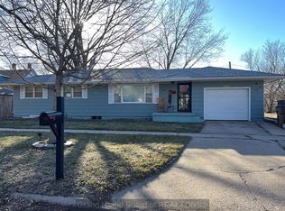 1109 6th St, Aurora, NE 68818