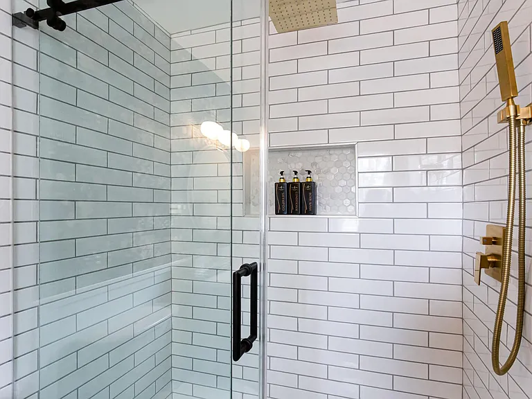 2580 Old Roswell Rd SE #A — Photo 33