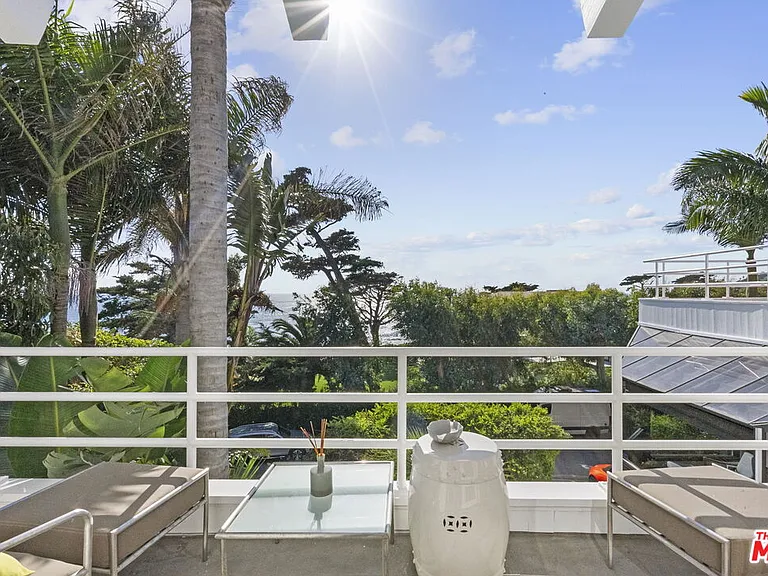 31833 Sea Level Dr — Photo 46
