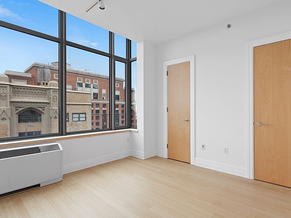 4th image of 110 Livingston St APT 16K