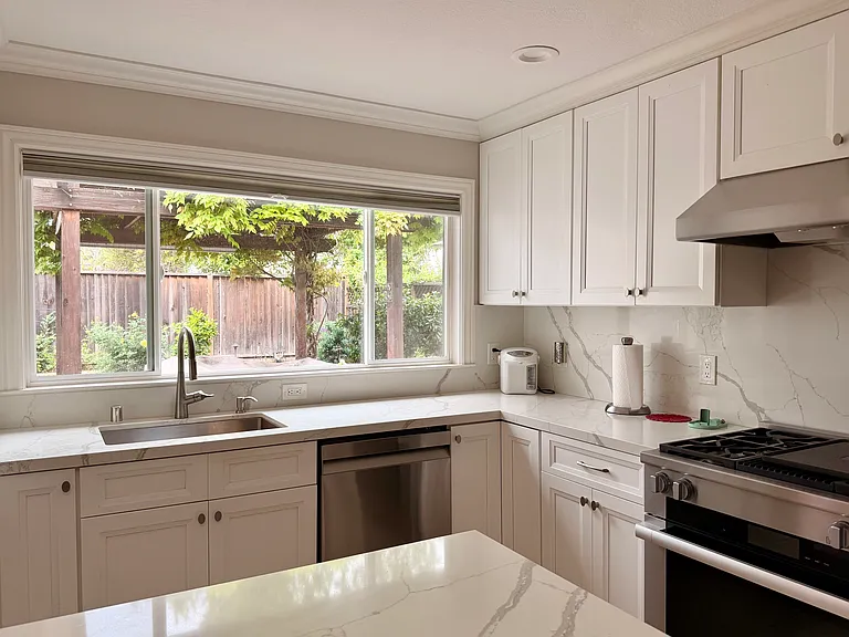 1017 Olmo Ct — Photo 7