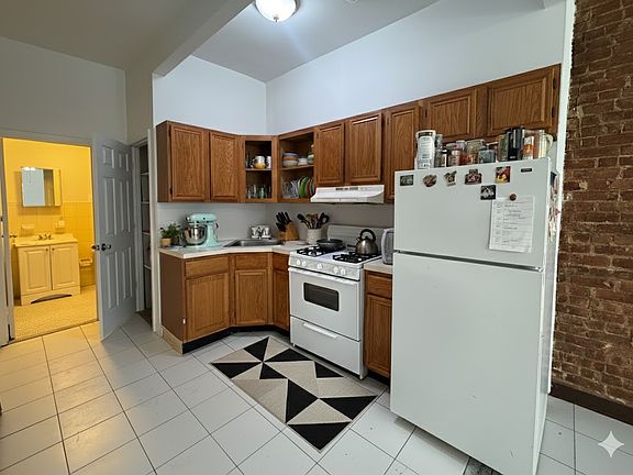 5th image of 1488 1st Ave APT 2A