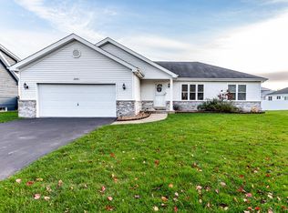 1547 W 94th Ln, Crown Point, IN 46307