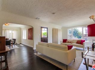 2383 E Villa St, Pasadena, CA 91107
