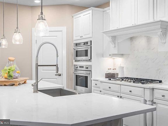 4th image of 30086 Sanctuary Dr #165