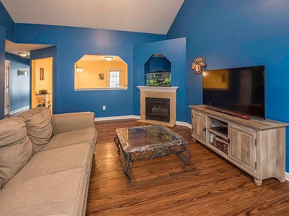 3rd image of 257 Clover Valley Dr