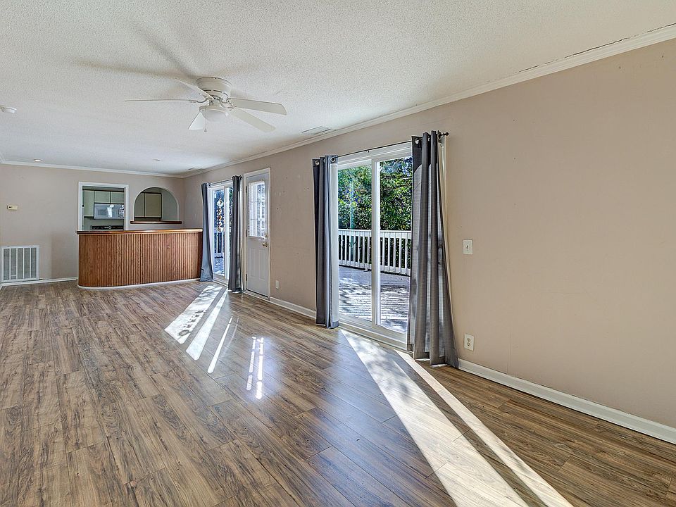 401 Oceana Way #A, Carolina Beach, NC 28428 | Zillow