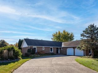 2 Cypress Point, Pekin, IL 61554