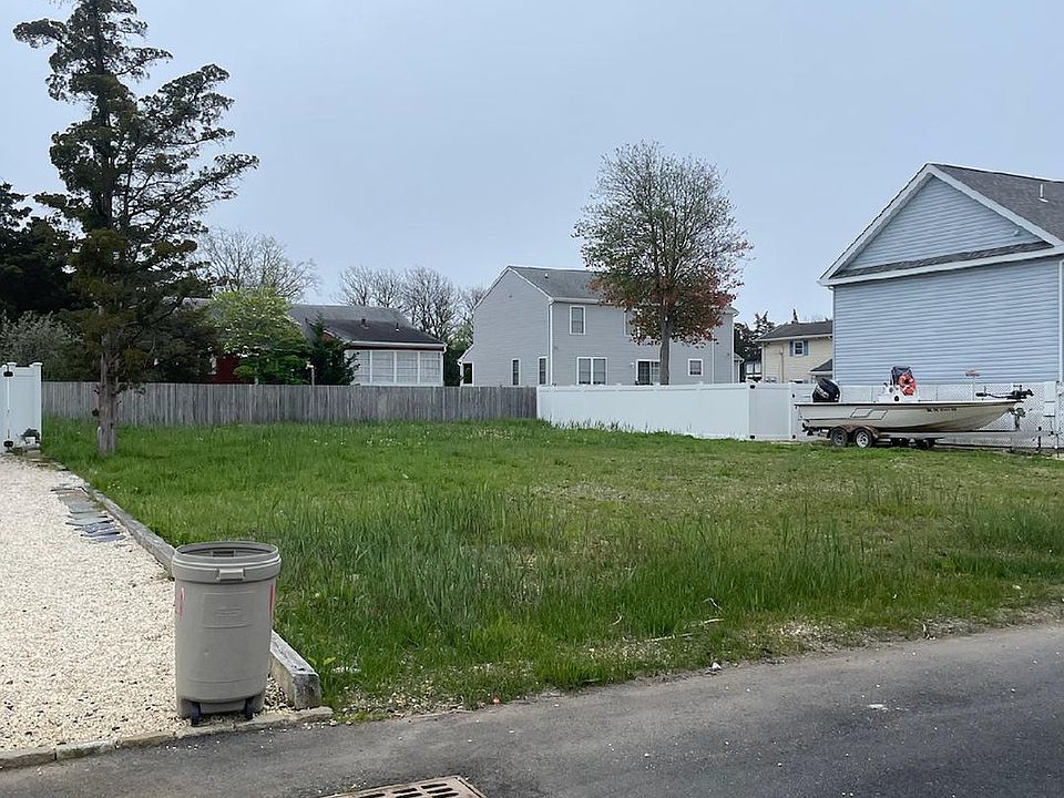 2nd image of 123 Bonita Rd