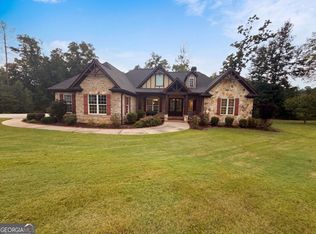 7510 Sunridge Ln, Douglasville, GA 30135