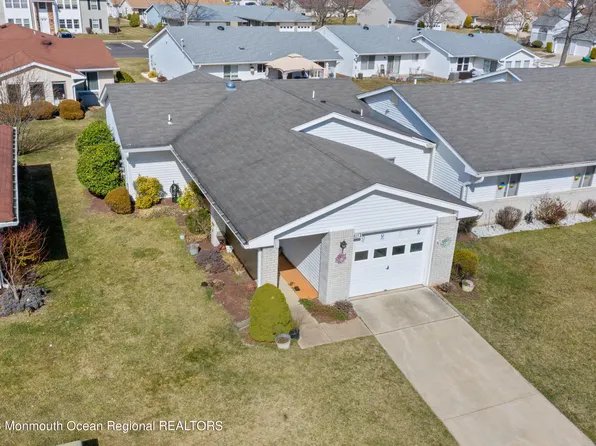 813A Deal Road, Monroe, NJ 08831