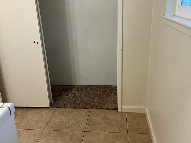 2409 Riedel Way — Photo 23