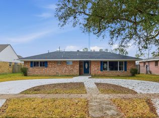 2032 18th St, Lake Charles, LA 70611