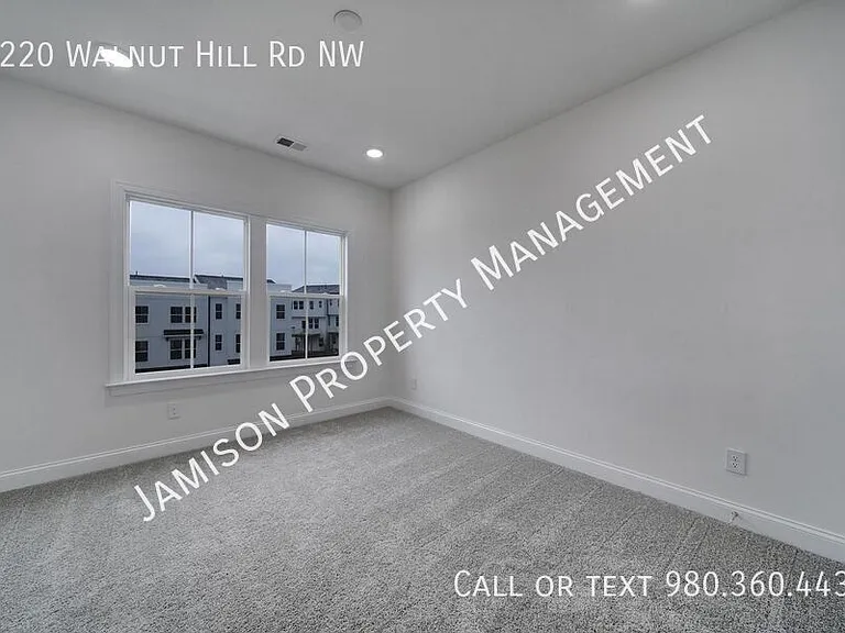 9220 Walnut Hill Rd NW — Photo 14