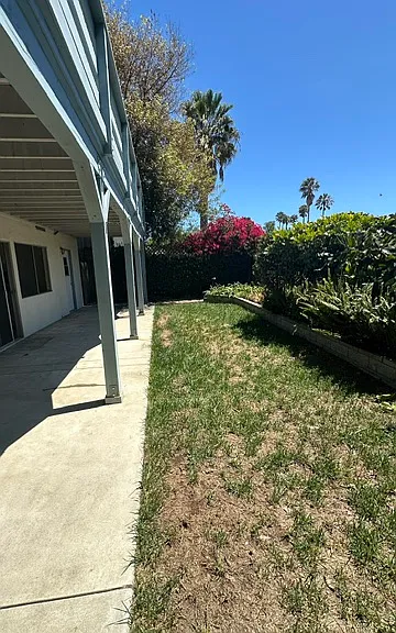 2727 Bayshore Ave — Photo 43