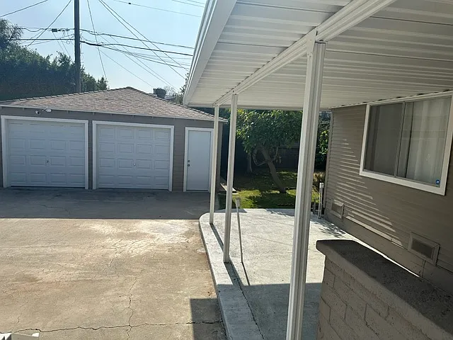 139 N Harvard Blvd — Photo 27